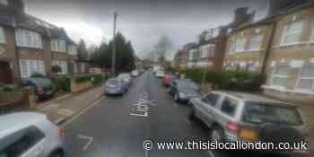 Fire tears through ground floor flat in Lichfield Grove, Finchley