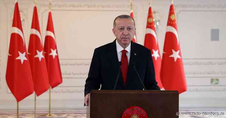 Erdogan hält an Wahlen in Türkei am 14. Mai fest