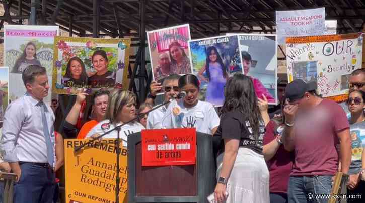 "21 for 21:" Hundreds join Uvalde survivors at Texas Capitol to call for gun safety
