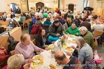 Gutes Essen, gute Gespräche: So lief die 1. Vesperkirche in Herford