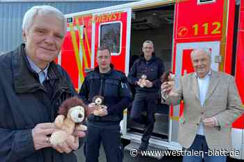 Lions in Löhne spenden Stofflöwen