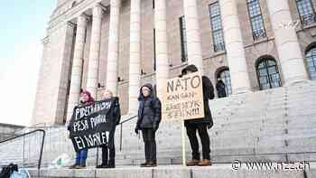 Das finnische Parlament billigt den Nato-Beitritt. Mitglied ist das Land damit noch nicht. Doch die frühzeitige Abstimmung folgt innen- wie aussenpolitischen Interessen