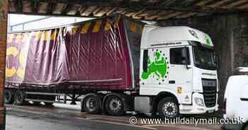 'The driver may not be to blame': Hull motorists have their say on lorry getting stuck under bridge
