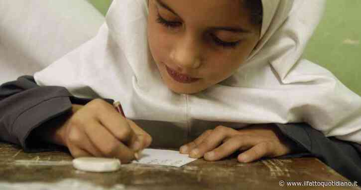 Iran, altre cento studentesse intossicate. Raisi: “Trovare presto la radice del problema”