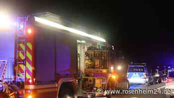 Mehrere Autos in Unfall auf A94 verwickelt - Autobahn Richtung München total gesperrt