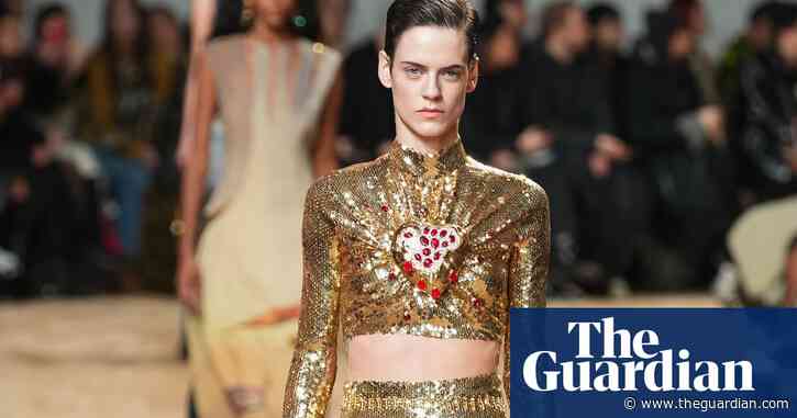 Paris pays tribute to futuristic fashion of late Paco Rabanne