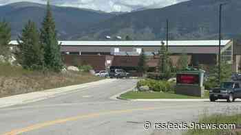 3 empleados del distrito escolar del condado Summit enfrentan cargos por no denunciar el abuso infantil