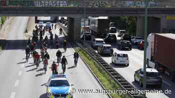 Verwaltungsgericht lehnt Eilantrag wegen Fahrrad-Demo auf der A8 ab