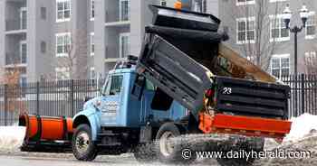 Snow headed to Chicago area, storm track still uncertain