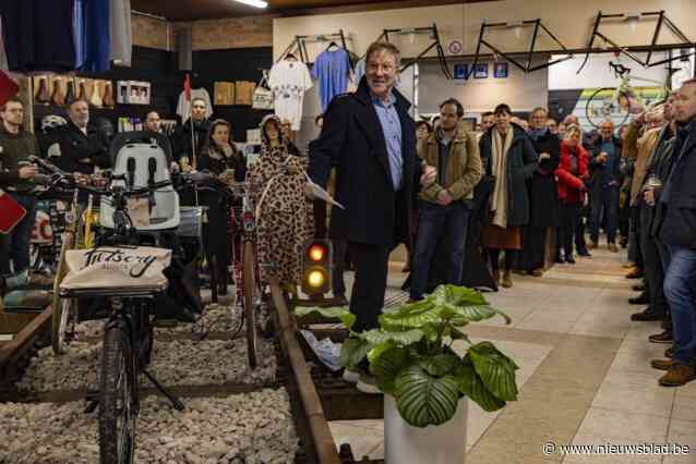 Een fiets kopen of laten herstellen kan voortaan bij de Fietserij in het station: “Iedereen wint bij duurzame en lokale tewerkstelling”
