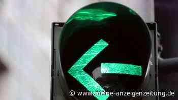 Ampelausfall beim Abbiegen: Teilhaftung trotz Linkspfeil