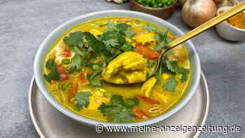 Glaub uns, diese Currysuppe mit Hähnchen hast du ganz schnell zwischen deinen Zähnchen