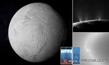 Hydrothermal vents in oceans of Saturn's moon Enceladus may have life