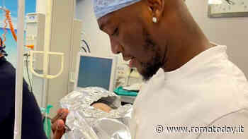 Fiocco rosa in casa Roma: Abraham è diventato papà