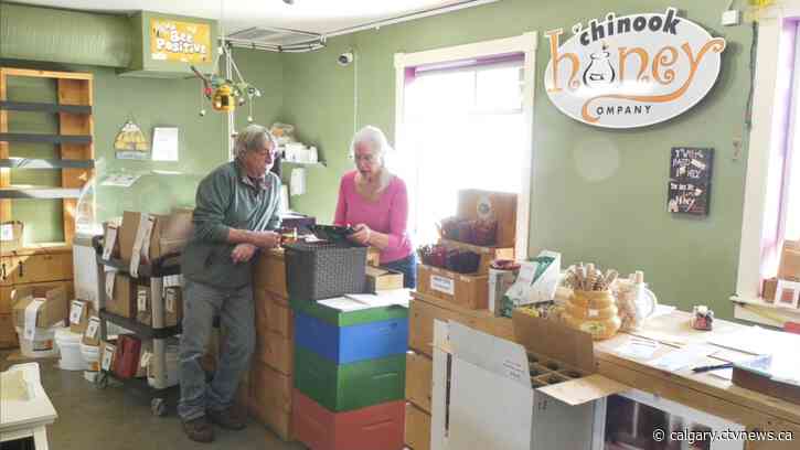 Owners of popular Chinook Honey Company set to retire after nearly two decades