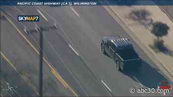 California police chase: Suspect opens fire on pursuing officers near Los Angeles | LIVE