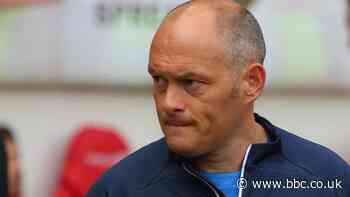 Tony Mowbray: Sunderland boss expects Alex Neil to be unfazed by reception on return