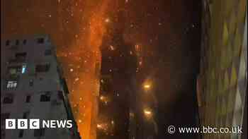 Hong Kong: Under-construction skyscraper on fire