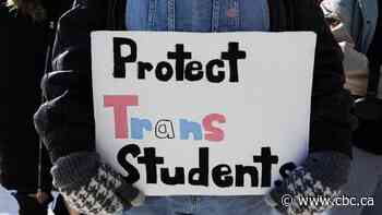 Rally draws crowd to UWinnipeg over lecture 2SLGBTQ community members fear could spread transphobia