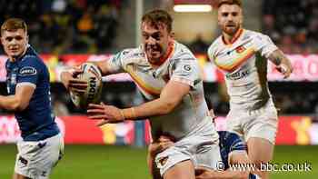 Super League: Catalans Dragons 38-6 Hull FC - Dracs make it three wins from three