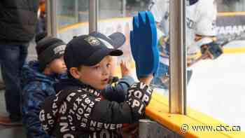 Big game hockey returns to the Fort William Gardens as Lakehead's playoff run continues