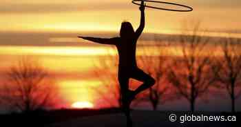 Ontario girl, 9, sets 3 Guinness World Records in hula hooping