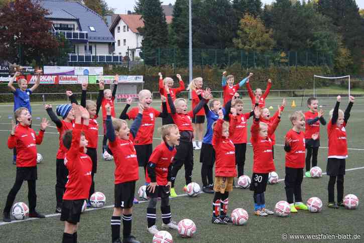 Corona sorgt für Nachholbedarf: Fußballcamp beim FC Westerloh-Lippling
