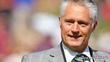 Gavin Larsen: Warwickshire appoint New Zealand selector as performance director