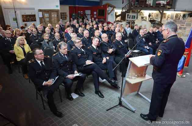 Ausgezeichnetes Engagement für Feuerwehren und Verbände / DFV-Präsident verleiht 30 Ehrungen als Anerkennung des Einsatzes