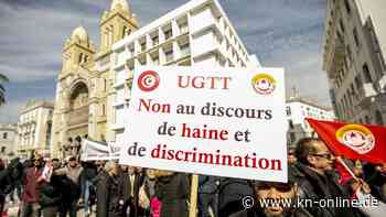 Tunesien: Tausende Menschen protestieren gegen Präsident Saied