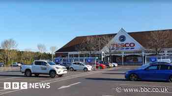 Clevedon Tesco shoppers complain of 'sewage smell'