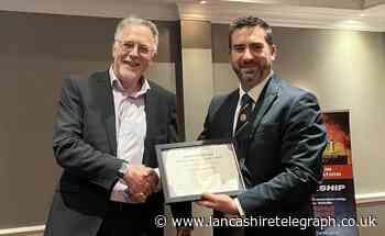 Lecturer and fire expert receives special achievement award