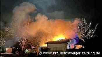 Garagenbrand in Wolfsburg: Glasflaschen explodieren im Einsatz