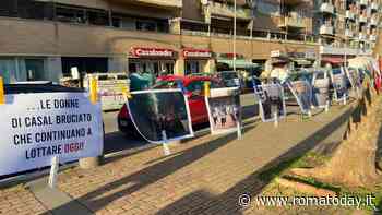 Le donne di Casal Bruciato in piazza: ‘L’indipendenza si conquista con la lotta’