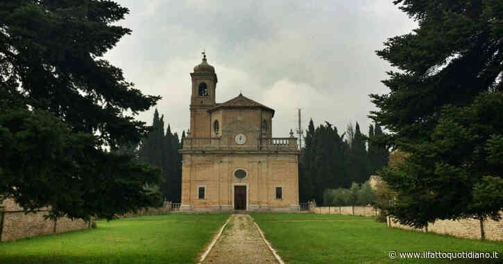 Marche, i padri trappisti vogliono costruire un monastero in area agricola. Gli ambientalisti scrivono al Papa: “Perché cementificare?”