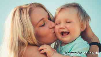 „Aus dem Bauch heraus“ von Jana Heinicke: Wie Mutterideale Frauen prägen