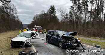 Landkreis Bamberg: Schwerer Crash auf Staatsstraße 2281 - drei Beteiligte verletzt, Kleinkind in Wagen