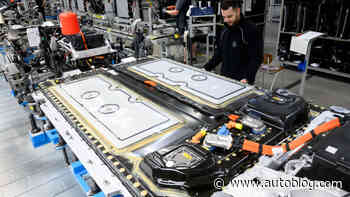 Mercedes-Benz building battery recycling factory in Germany
