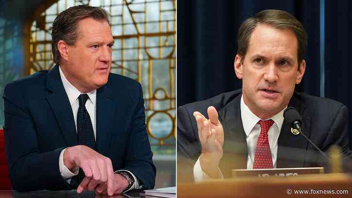FBI not ‘forthcoming’ with Trump, Biden classified docs after House intel briefing, committee chairs say
