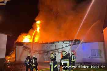 Scheunenbrand in Löhne - Koblenzer Straße gesperrt