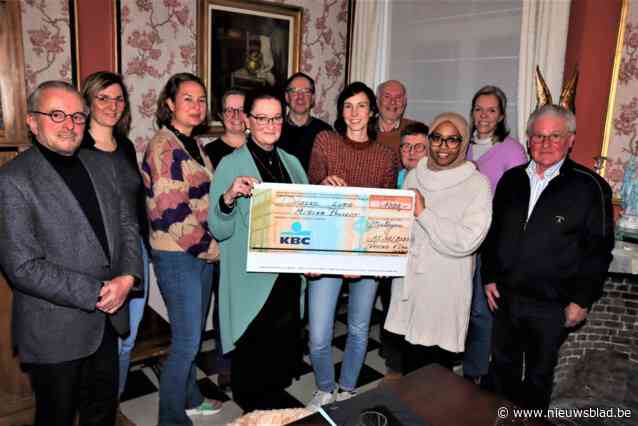 Parochieploeg Heilige Drie-eenheid schenkt duizend euro aan MIRIAM-project