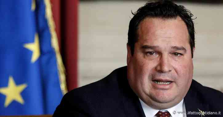 Nuova querela di Durigon a Domani, Carabinieri nella redazione. Il cdr: “Clima inaccettabile nei confronti dei media liberi”