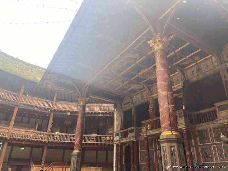 Visiting Shakespeare's Globe - Hugo Wilkinson, Freemens