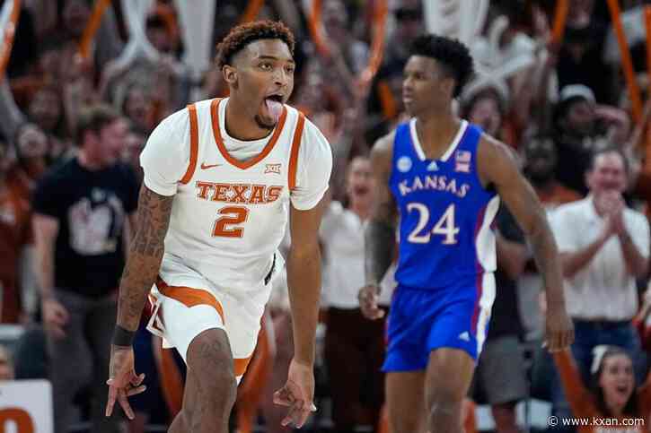 Longhorns move up 2 spots in AP poll after blowout win over Kansas Jayhawks