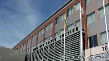 Police staff tells Saskatoon woman being followed by suspicious car to pull up to police station