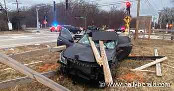 Passenger impaled by a fence post in Mettawa crash