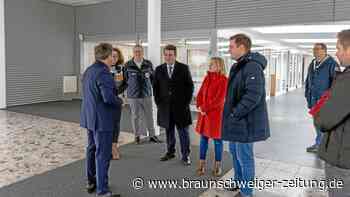 Hubertus Heil besucht das neue DRK-Forum in Gifhorn