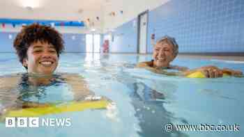 Hot water issue close Peterborough swimming pool again