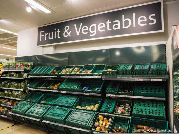 UK salad shortage weighs on supermarket fresh produce sales