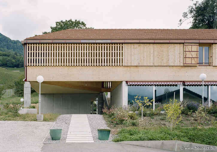 Erweiterung auf Abstand
 - Mehrfamilienhaus im Kanton Waadt von Madeleine architectes und Studio François Nantermod